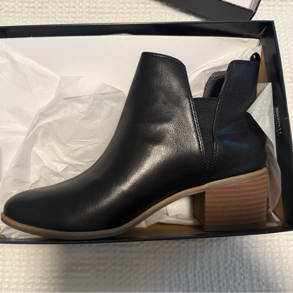 Dr. Scholl's Black Ankle Booties